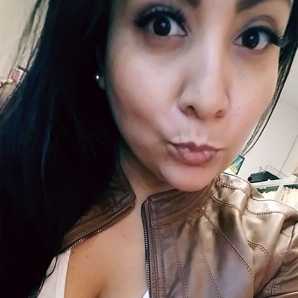 Meet your Posher, Karina